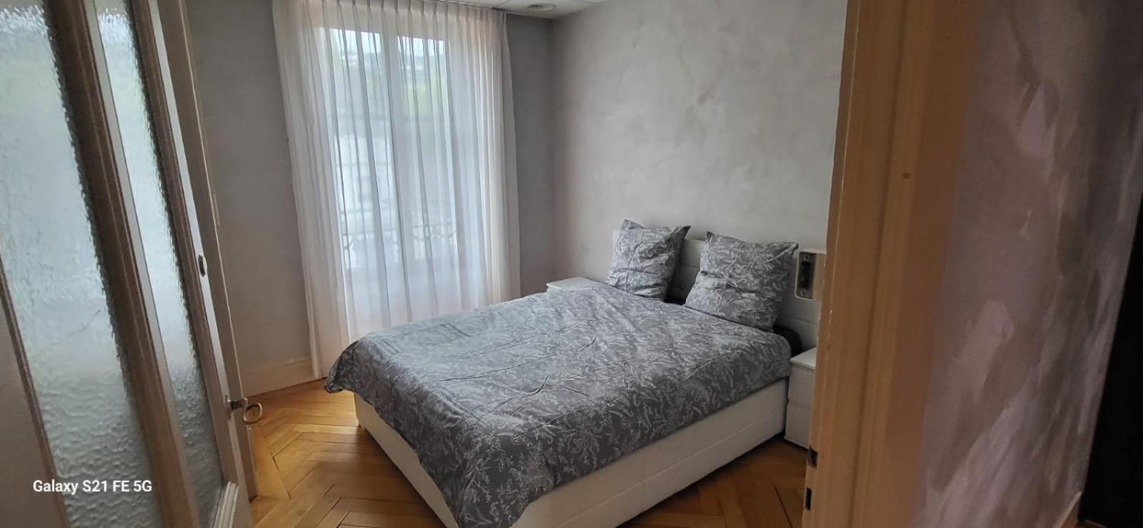 Appartement Luxueux 5 Pièces à Carouge *